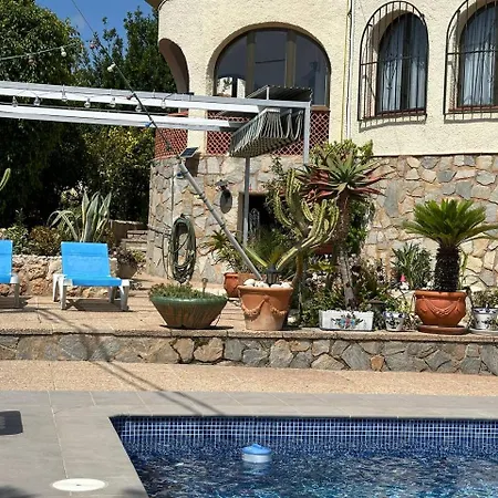 Almendros Con Piscina Privada Vakantiehuis