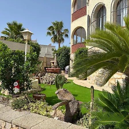 Сasa de vacaciones Almendros Con Piscina Privada