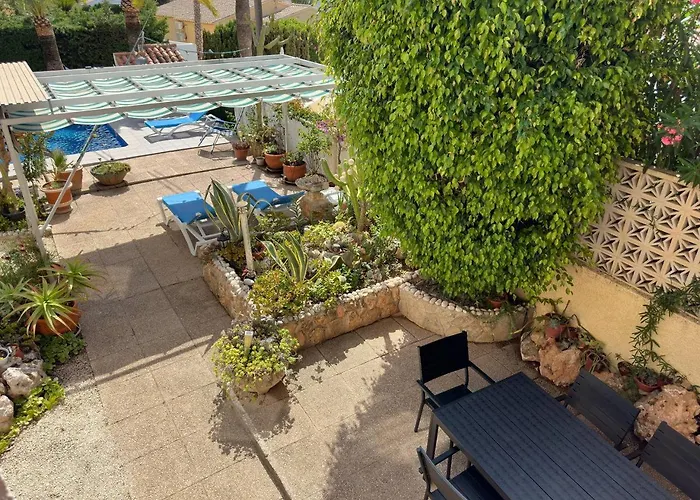 Almendros Con Piscina Privada Holiday home *