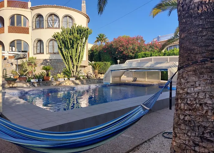 Almendros Con Piscina Privada Holiday home