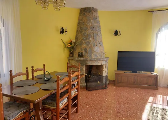 Almendros Con Piscina Privada Holiday home